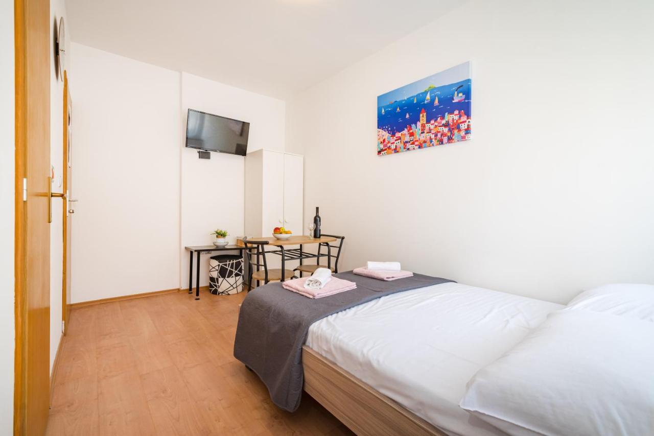 Studio And Rooms Zadar City Wall Ngoại thất bức ảnh